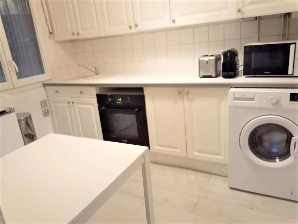 Appartement Entier A Paris Rue Lafayette. Appartamento